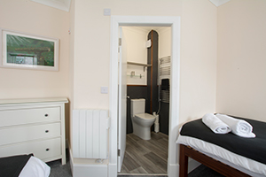 Bedroom 2 Ensuite